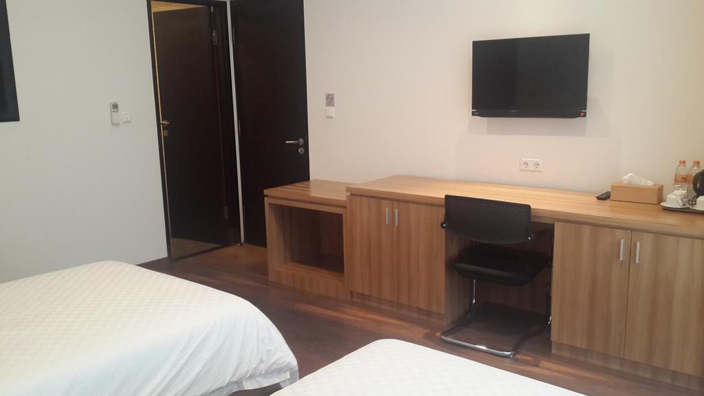 Hotel Dago Teuku Angkasa 14 Bandung Habitación foto