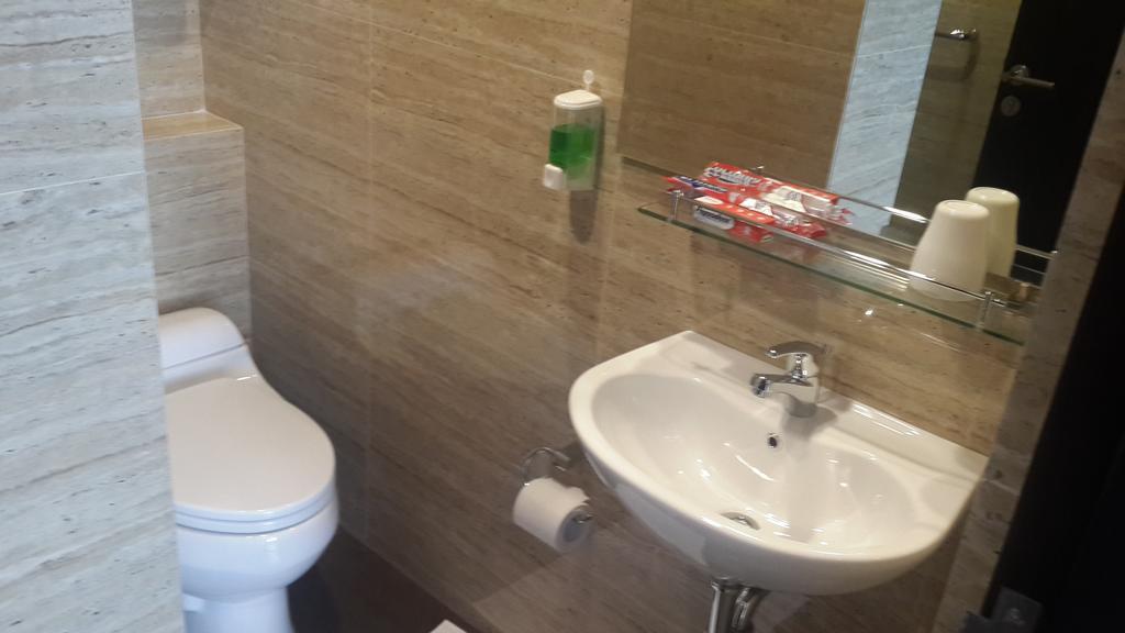 Hotel Dago Teuku Angkasa 14 Bandung Habitación foto
